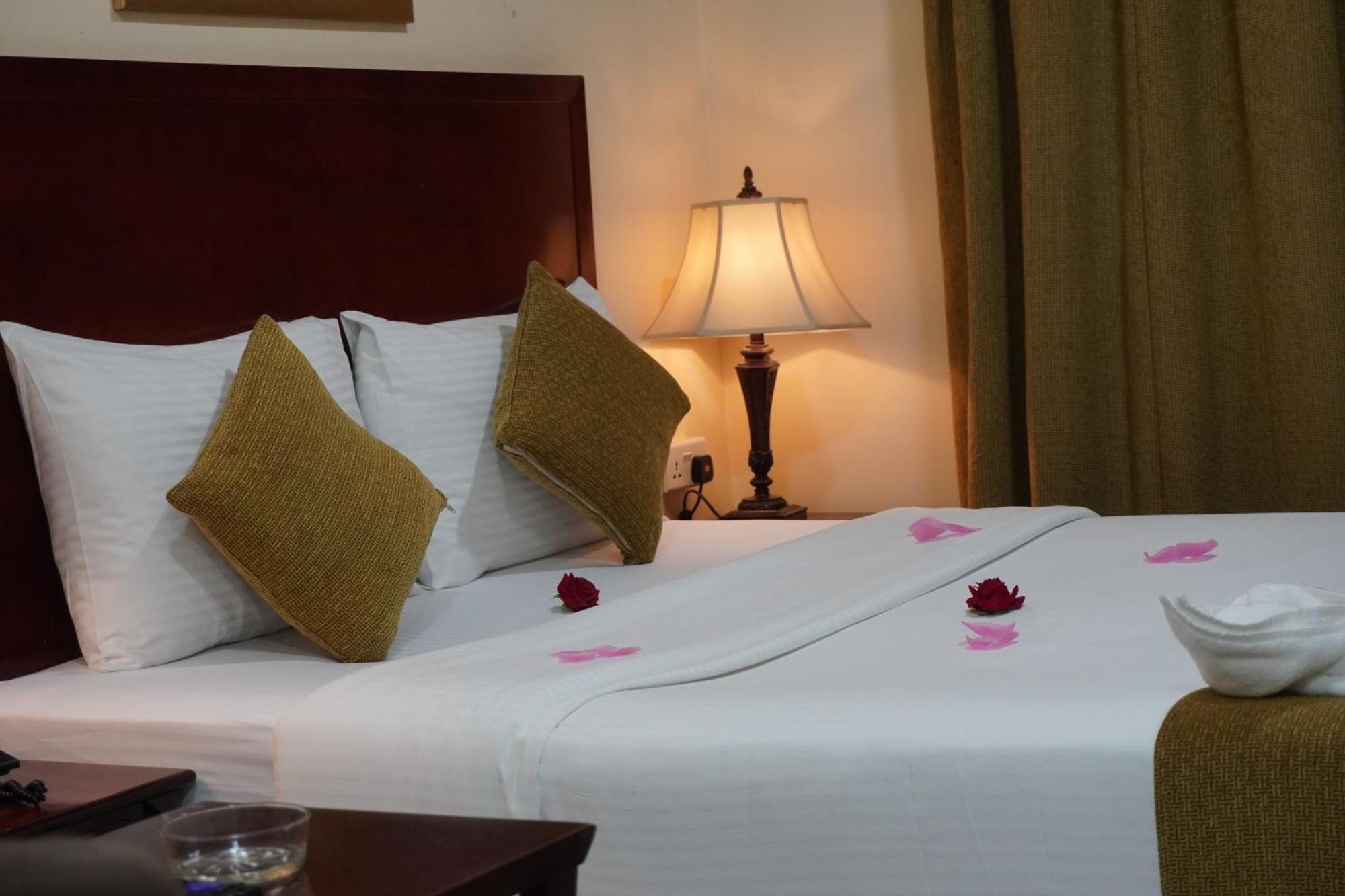 Onyx Hotel Apartments - Maha Hospitality Group Ajman Luaran gambar