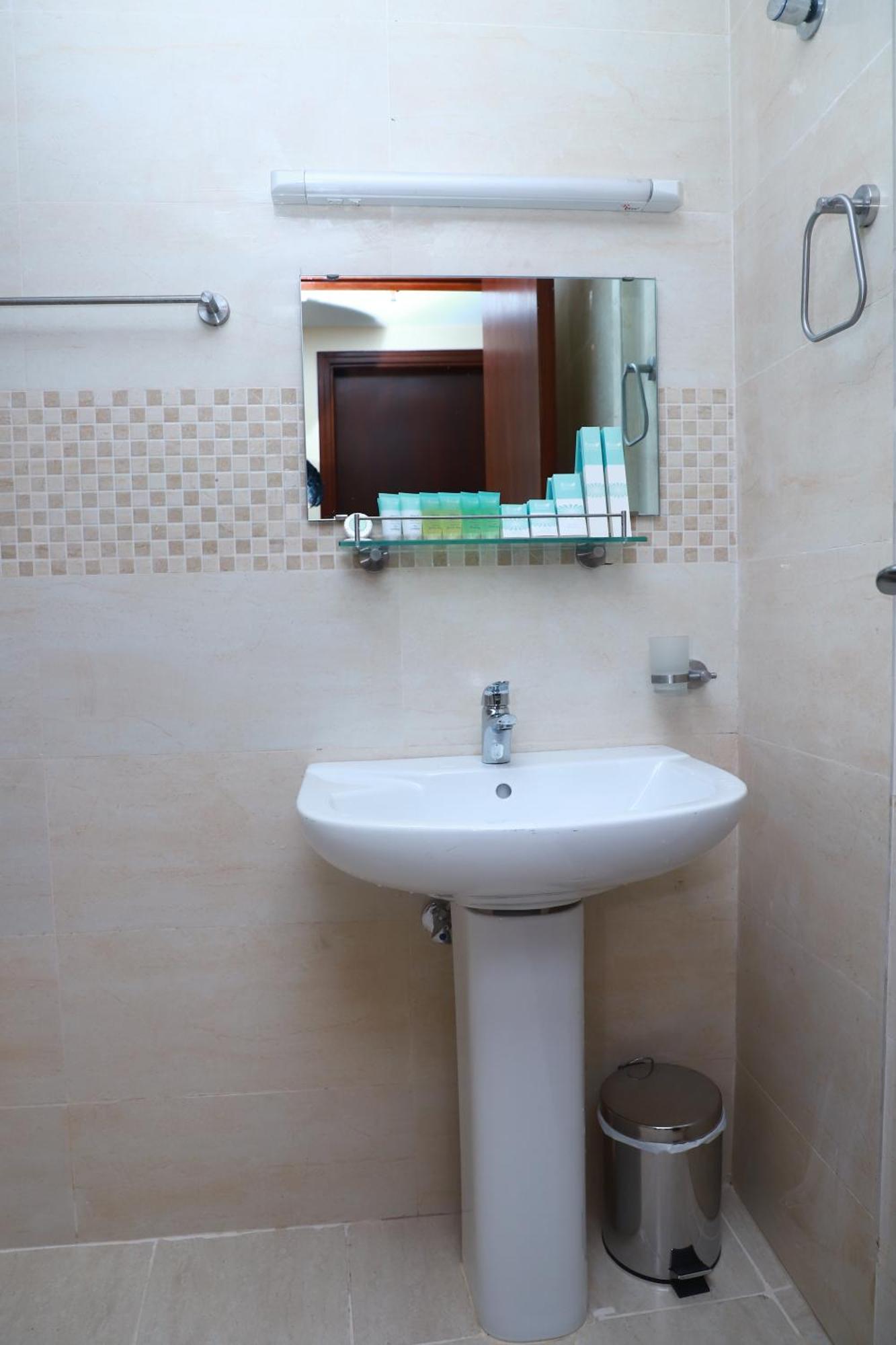 Onyx Hotel Apartments - Maha Hospitality Group Ajman Luaran gambar